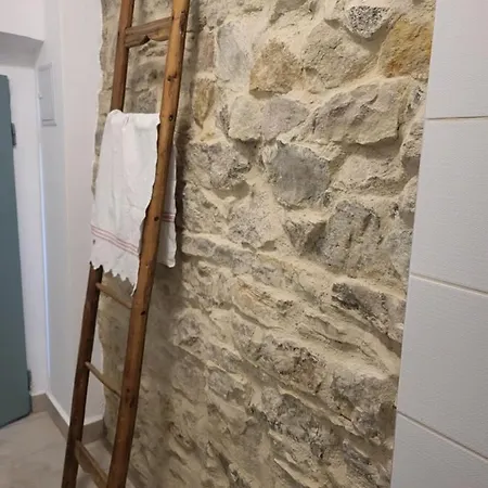 Apartment Dezsavar Vendeghaz Majs