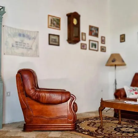 Dézsavár Appartement Majs